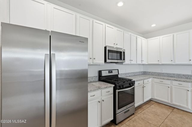 562 W Paseo Celestial, Sahuarita, AZ 85629