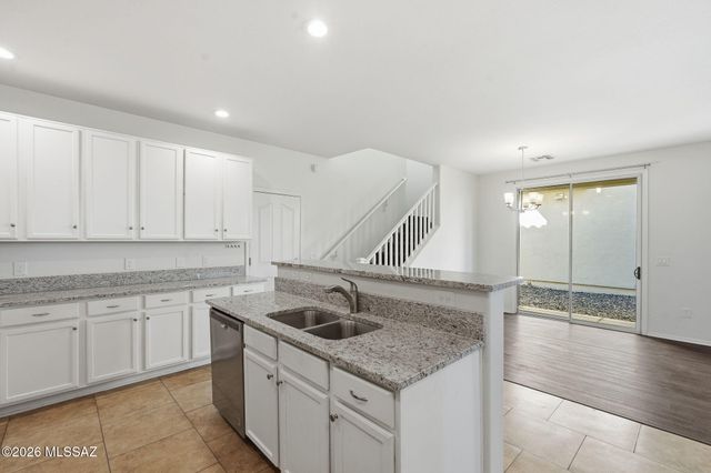 562 W Paseo Celestial, Sahuarita, AZ 85629