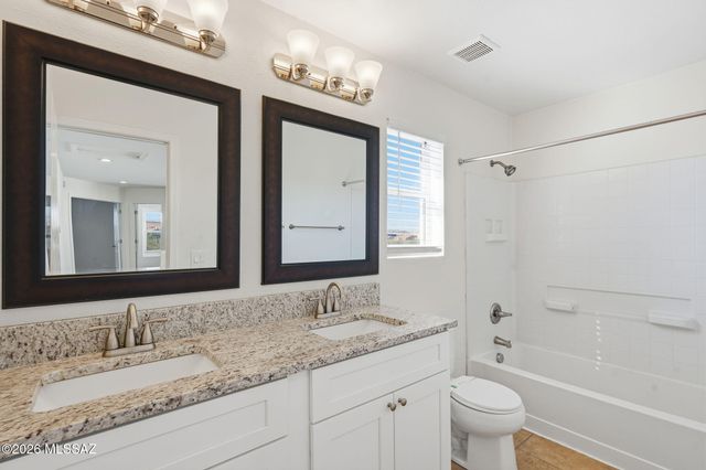 562 W Paseo Celestial, Sahuarita, AZ 85629