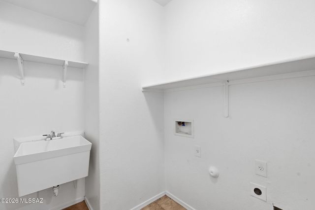 562 W Paseo Celestial, Sahuarita, AZ 85629