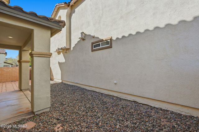 562 W Paseo Celestial, Sahuarita, AZ 85629