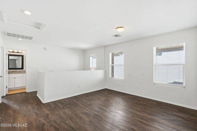 562 W Paseo Celestial, Sahuarita, AZ 85629