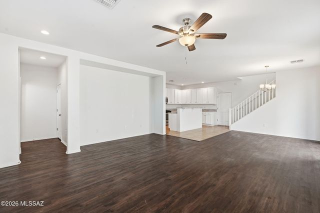 562 W Paseo Celestial, Sahuarita, AZ 85629