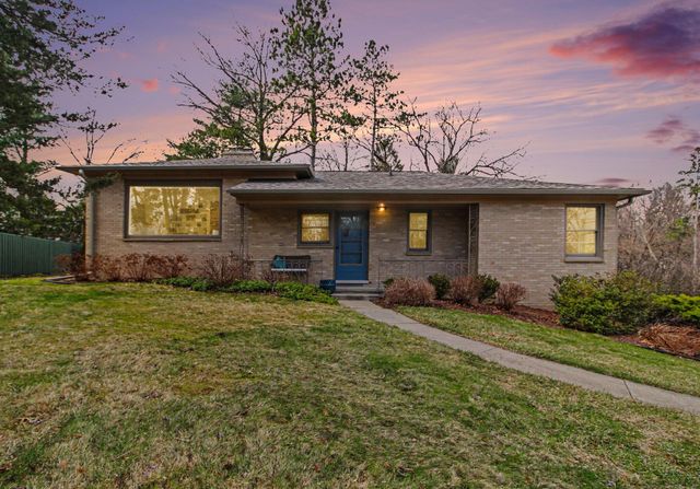 20 Heatheridge Street, Ann Arbor, MI 48104