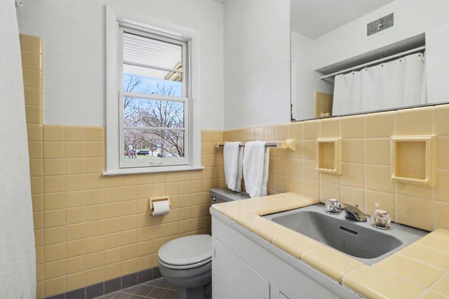 20 Heatheridge Street, Ann Arbor, MI 48104