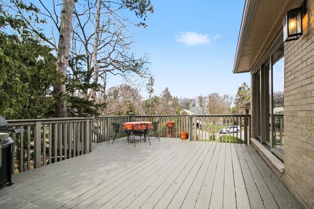 20 Heatheridge Street, Ann Arbor, MI 48104