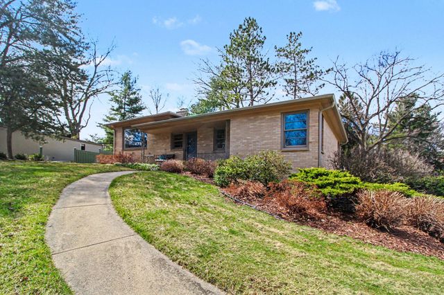 20 Heatheridge Street, Ann Arbor, MI 48104