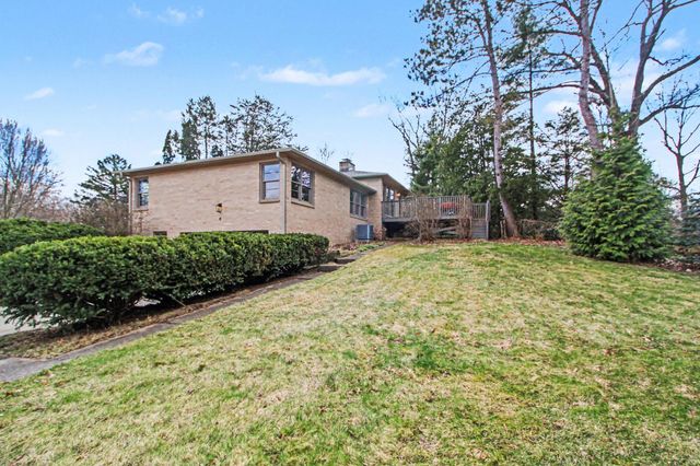 20 Heatheridge Street, Ann Arbor, MI 48104