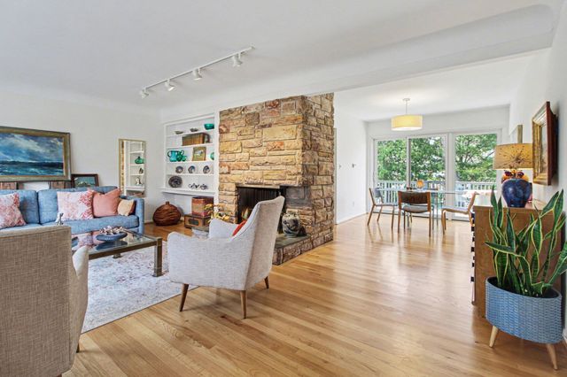 20 Heatheridge Street, Ann Arbor, MI 48104