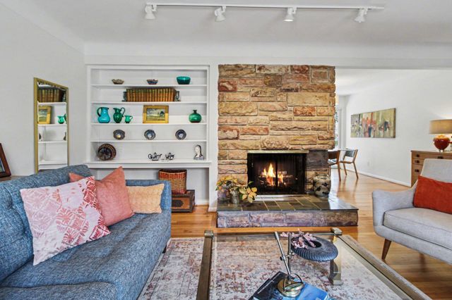 20 Heatheridge Street, Ann Arbor, MI 48104