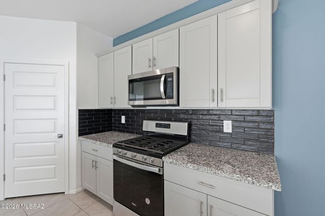 12201 E Ava Lynn Drive, Vail, AZ 85641
