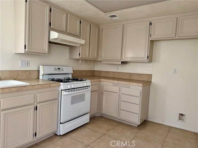 4 New Haven 1, Irvine, CA 92620