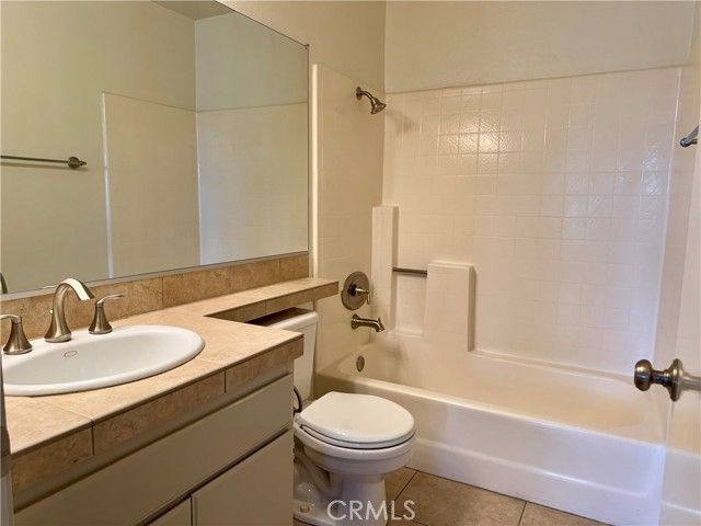 4 New Haven 1, Irvine, CA 92620