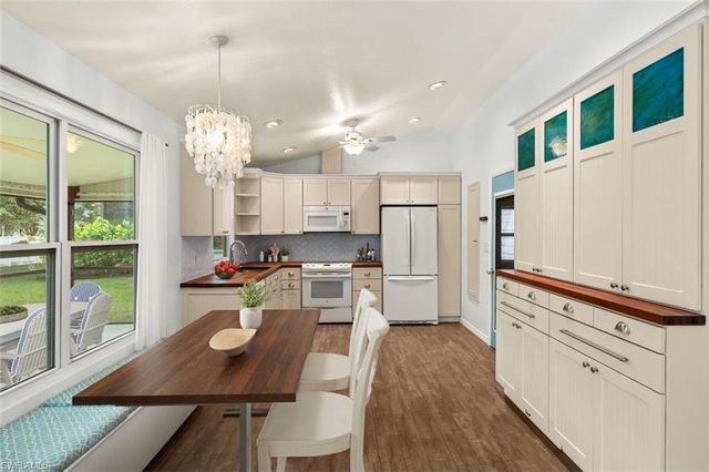 3605 Sudbury LN, Bonita Springs, FL 34134