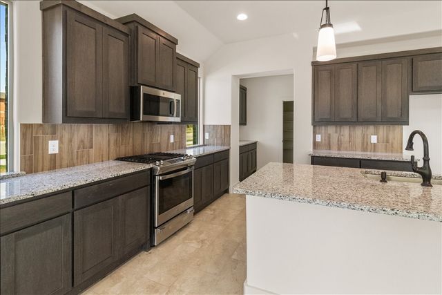 929 Ryed Lane, Fort Worth, TX 76120