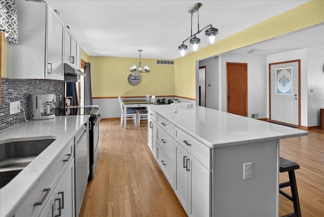 1523 East Street, Black Earth, WI 53515