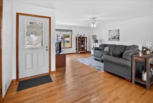 1523 East Street, Black Earth, WI 53515