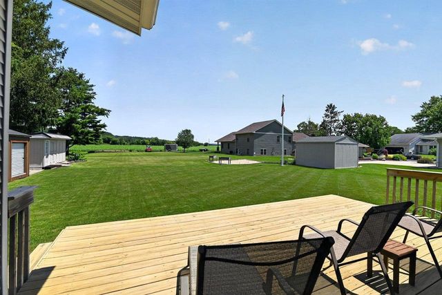 1523 East Street, Black Earth, WI 53515