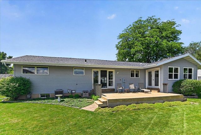 1523 East Street, Black Earth, WI 53515