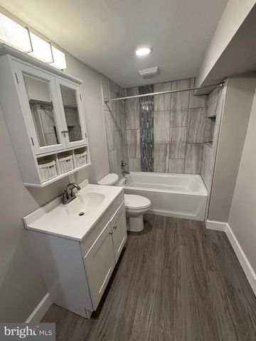 562B HULMEVILLE AVE, Penndel, PA 19047