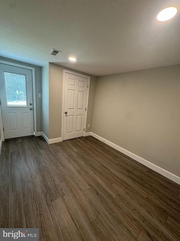 562B HULMEVILLE AVE, Penndel, PA 19047