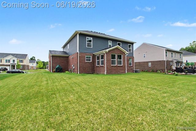 14502 Laurelwood Drive, Belleville, MI 48111