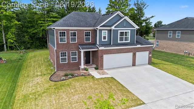 14502 Laurelwood Drive, Belleville, MI 48111