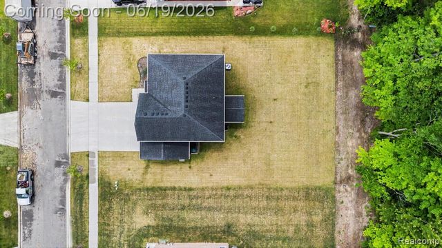 14502 Laurelwood Drive, Belleville, MI 48111