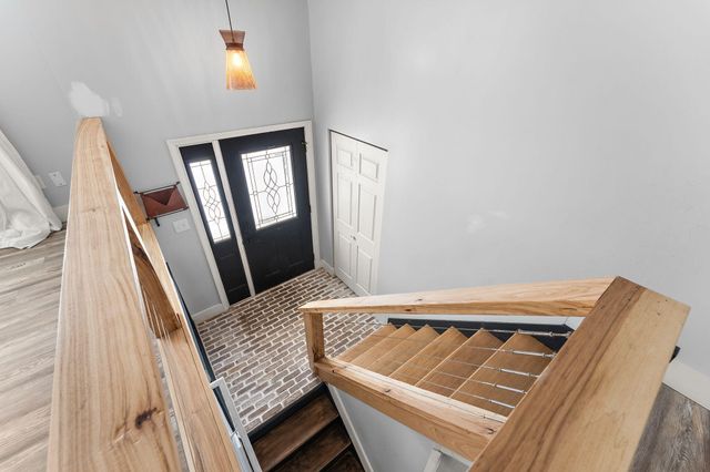 624 N 50 W, Valparaiso, IN 46385