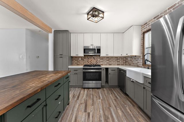 624 N 50 W, Valparaiso, IN 46385