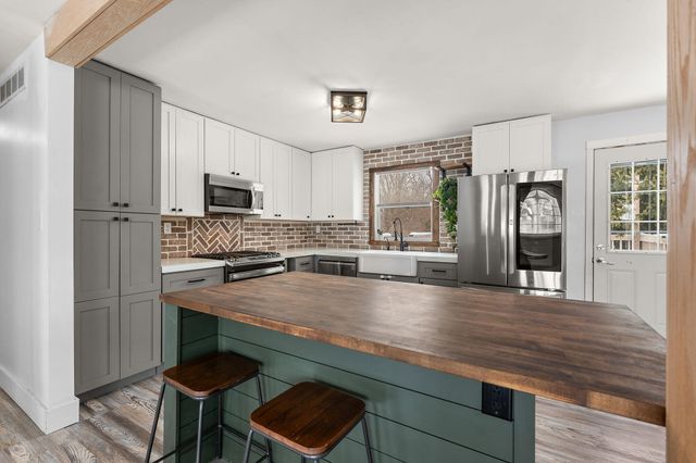 624 N 50 W, Valparaiso, IN 46385