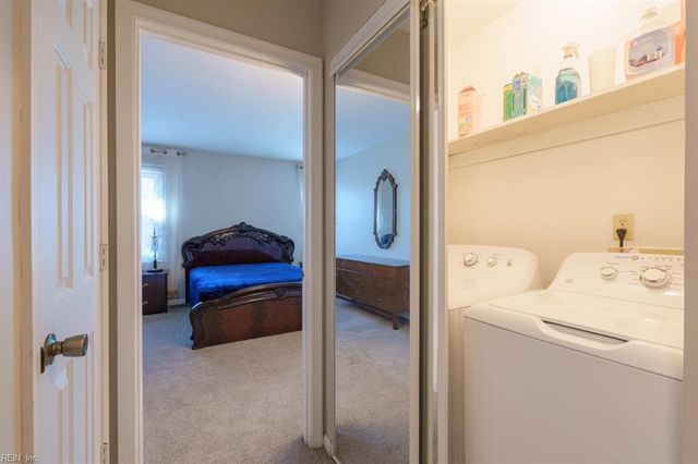 1957 Darnell DR, Virginia Beach, VA 23455