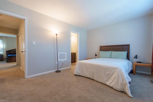 1957 Darnell DR, Virginia Beach, VA 23455