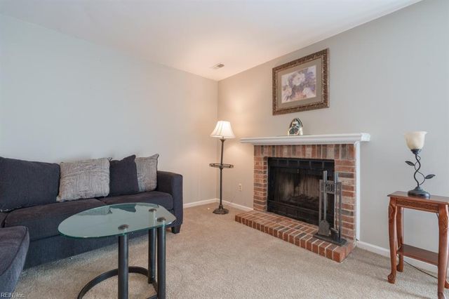 1957 Darnell DR, Virginia Beach, VA 23455