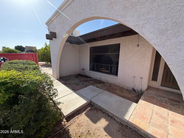 1927 E VAUGHN Street, Tempe, AZ 85283