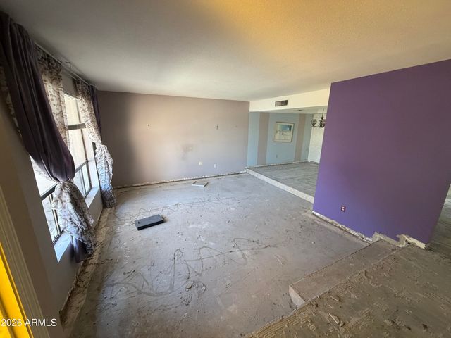 1927 E VAUGHN Street, Tempe, AZ 85283