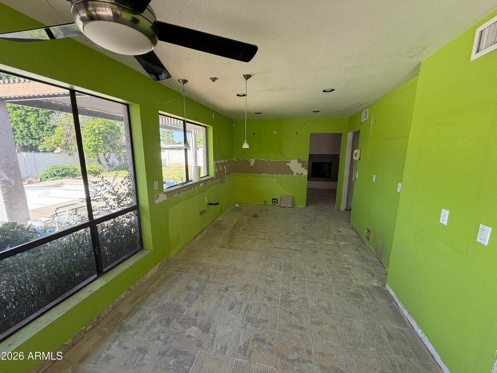 Image 14 of property listing at 1927 E VAUGHN Street, Tempe, AZ 85283