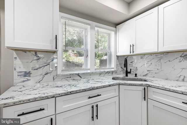 3725 OVERVIEW RD, Baltimore, MD 21215