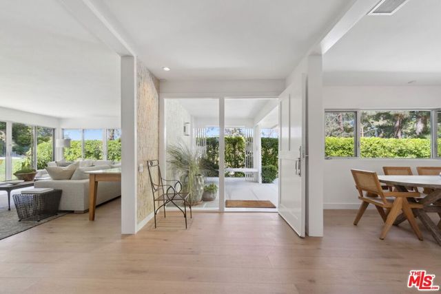 1726 Stone Canyon Road, Los Angeles, CA 90077