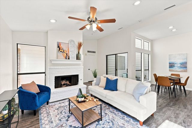 2945 Allister Street, Dallas, TX 75229