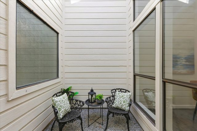 2945 Allister Street, Dallas, TX 75229