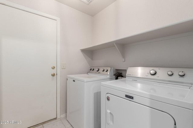 30212 N SUNRAY Drive, San Tan Valley, AZ 85143