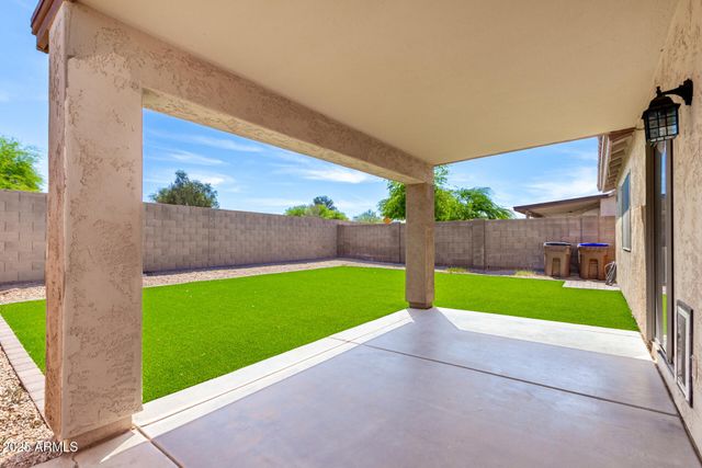 30212 N SUNRAY Drive, San Tan Valley, AZ 85143