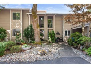 31959 Sw CHARBONNEAU Dr, Wilsonville, OR 97070