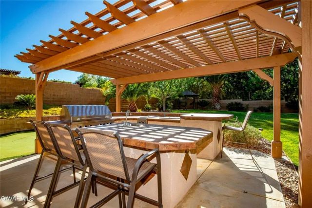 40929 Woodshire, Palmdale, CA 93551