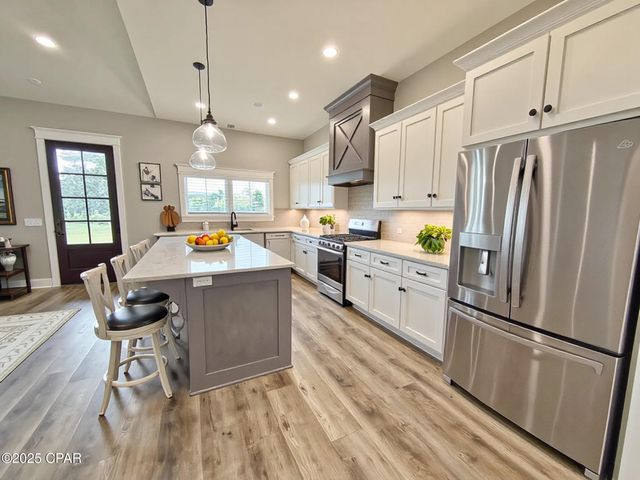 3391 Grey Oak Way, Marianna, FL 32446