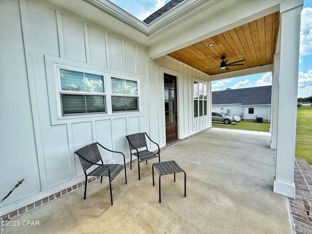 3391 Grey Oak Way, Marianna, FL 32446