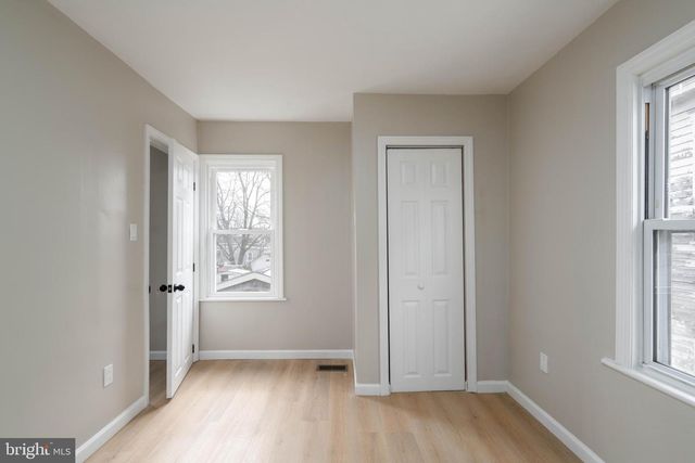 36 W CENTER ST, Clayton, NJ 08312