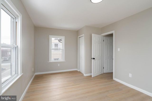36 W CENTER ST, Clayton, NJ 08312