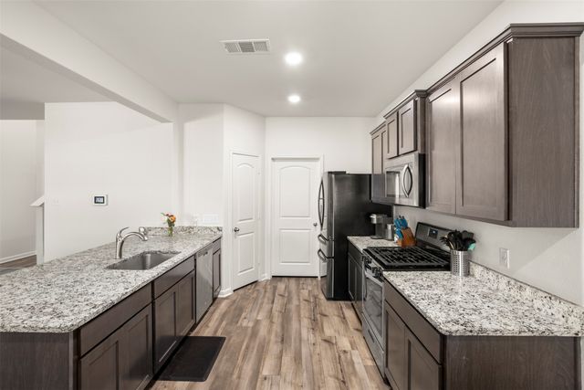 240 Donna Drive, Ferris, TX 75125